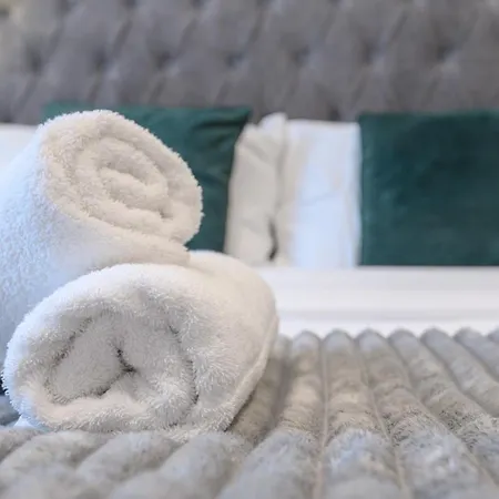 Superb 2 Bed With 2 En-suite - Centre With Underground Parking Lejlighed Leeds (West Yorkshire)